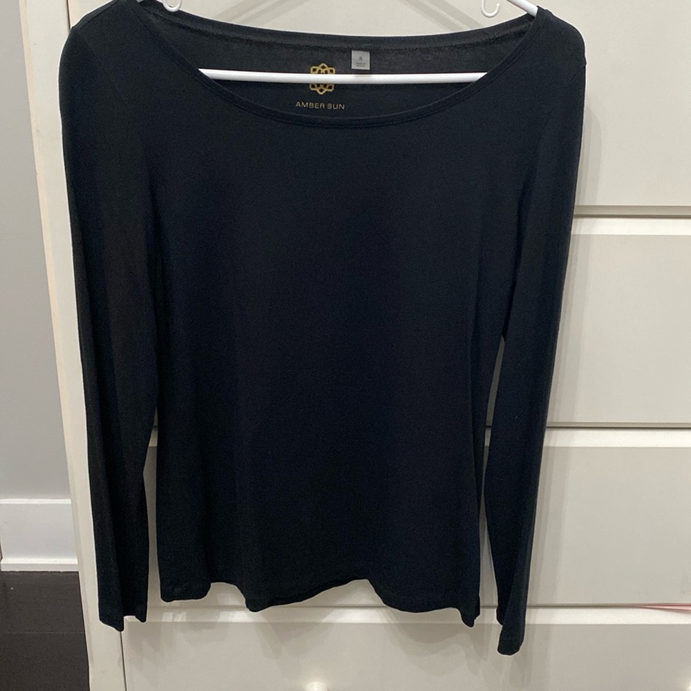 Beautiful Black Women's Boatneck Top. Amber Sun. Size S. Long Sleeve.